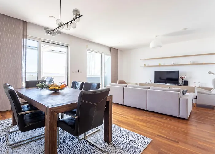 Blue Maris Znjan Lejlighed