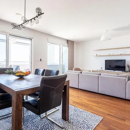 Blue Maris Znjan Apartman